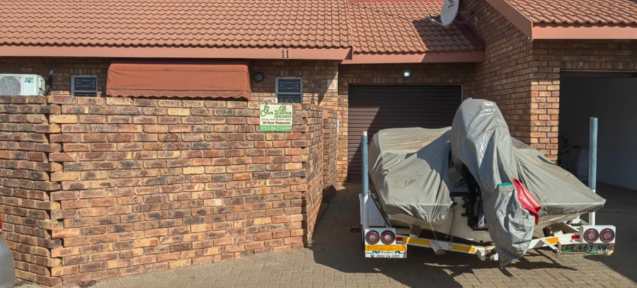 2 Bedroom Property for Sale in Riviera Northern Cape